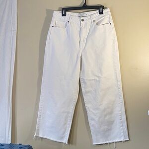 Hidden High-Rise White Straight Jeans – Frayed 21"Cuff – Size 30